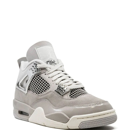 Air Jordan 4 Retro Frozen Moments (W)